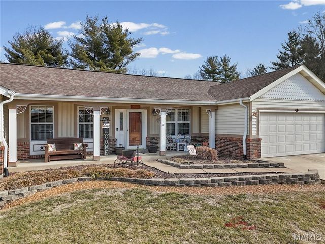 1048 Patience Drive, Florissant, MO 63034