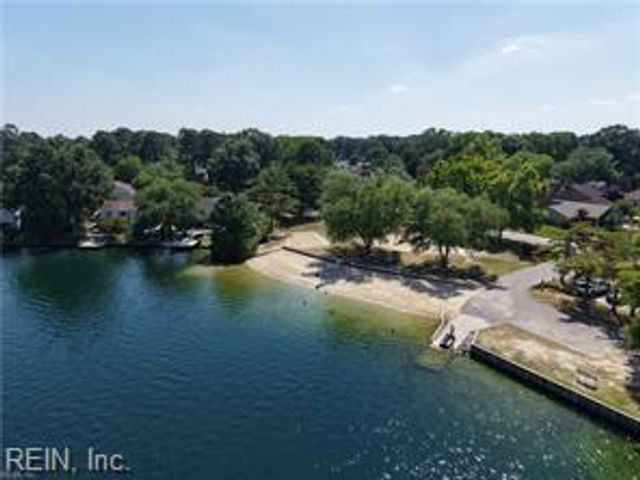 1520 Saybrook CV, Virginia Beach, VA 23464
