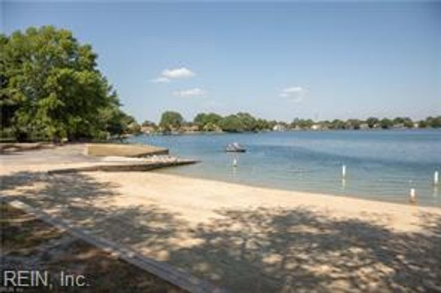 1520 Saybrook CV, Virginia Beach, VA 23464
