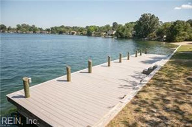 1520 Saybrook CV, Virginia Beach, VA 23464