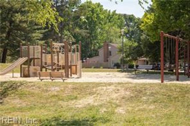 1520 Saybrook CV, Virginia Beach, VA 23464
