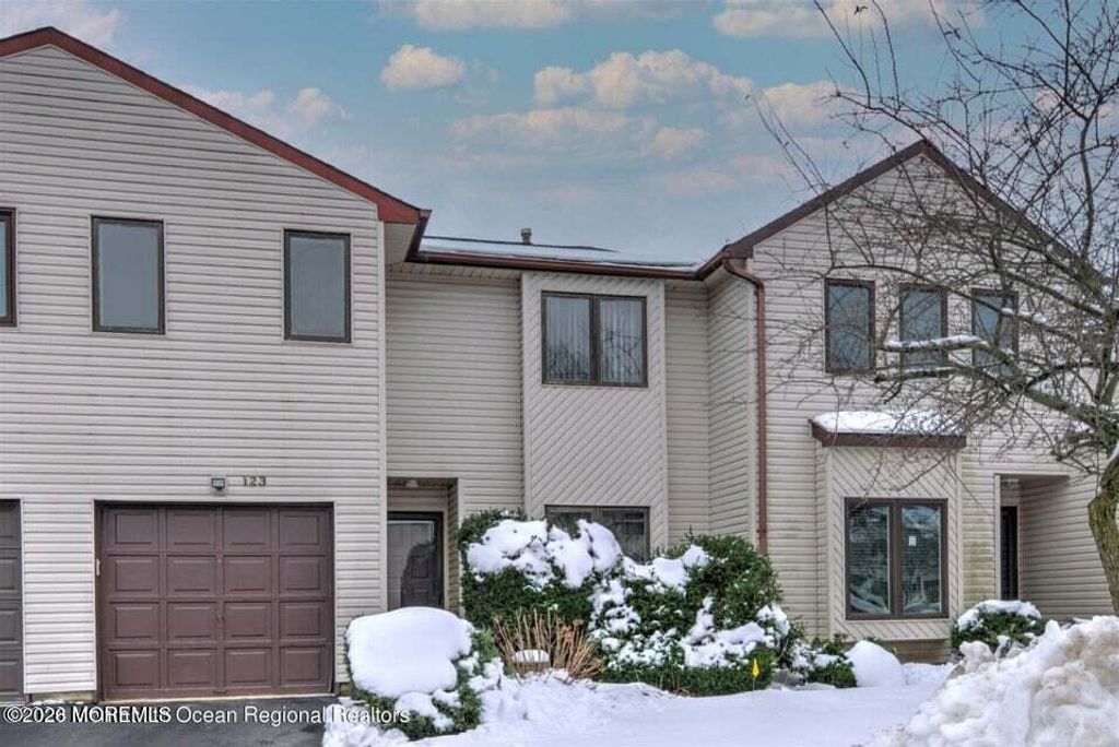 123 Tangerine Drive, Marlboro, NJ 07746