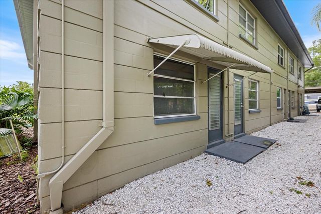 450 32ND AVENUE N 106W, St Petersburg, FL 33704