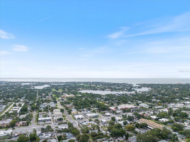 450 32ND AVENUE N 106W, St Petersburg, FL 33704