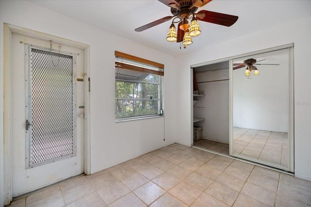 450 32ND AVENUE N 106W, St Petersburg, FL 33704