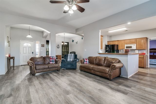 2900 County Road 643, Nevada, TX 75173