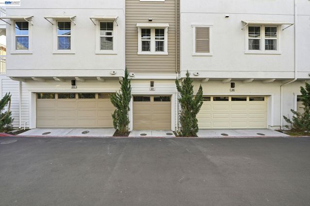 287 Wild Rose Way, Milpitas, CA 95035