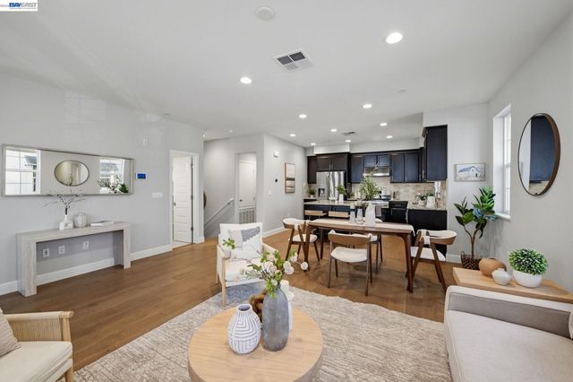 287 Wild Rose Way, Milpitas, CA 95035