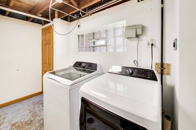 8022 S ALBANY Avenue, Chicago, IL 60652