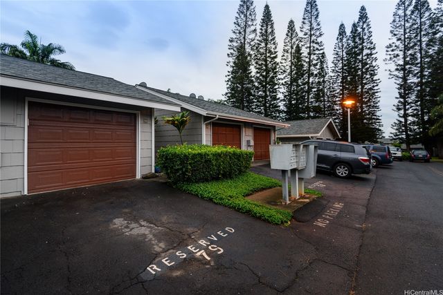 94-1030 Anania Circle 79, Honolulu, HI 96789