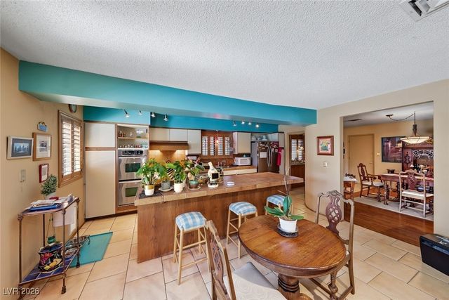 2909 Colanthe Avenue, Las Vegas, NV 89102