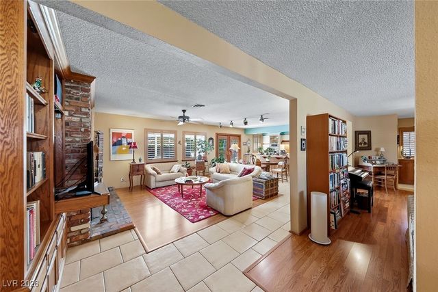 2909 Colanthe Avenue, Las Vegas, NV 89102