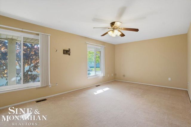 31627 Breezeway Street, Chesterfield Twp, MI 48047