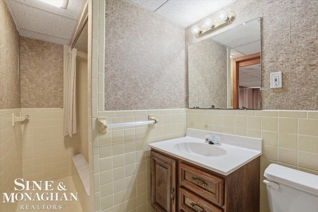 31627 Breezeway Street, Chesterfield Twp, MI 48047