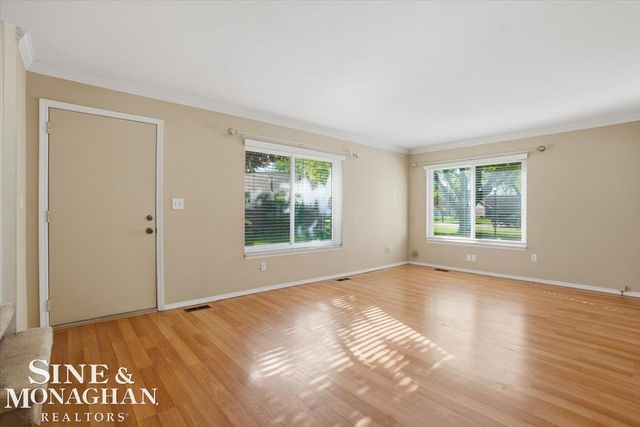 31627 Breezeway Street, Chesterfield Twp, MI 48047