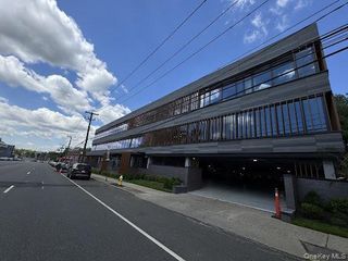 277 Northern Blvd 2, Great Neck, NY 11021