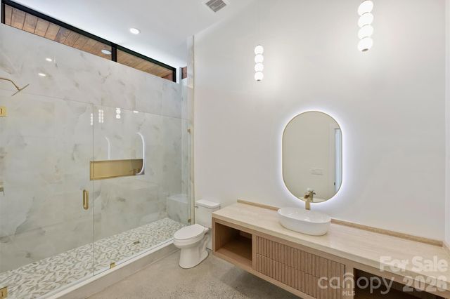 704 Charles Avenue, Charlotte, NC 28205