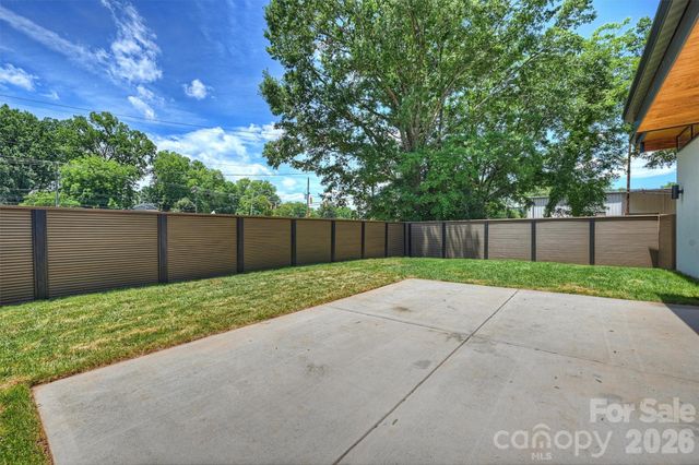 704 Charles Avenue, Charlotte, NC 28205