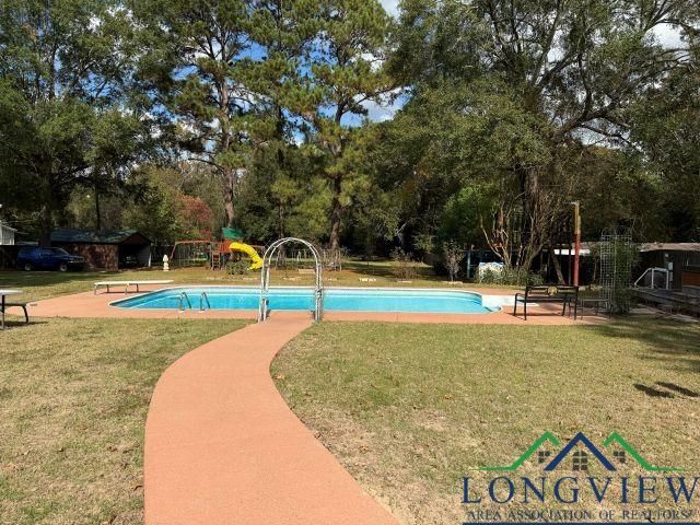 164 W Hayden, Carthage, TX 75633