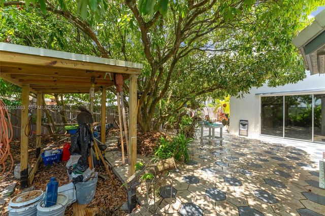 15640 SW 98th Street, Miami, FL 33196