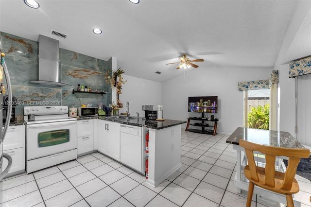 15640 SW 98th Street, Miami, FL 33196
