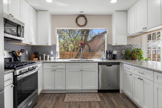 9318 Jorwoods, San Antonio, TX 78250