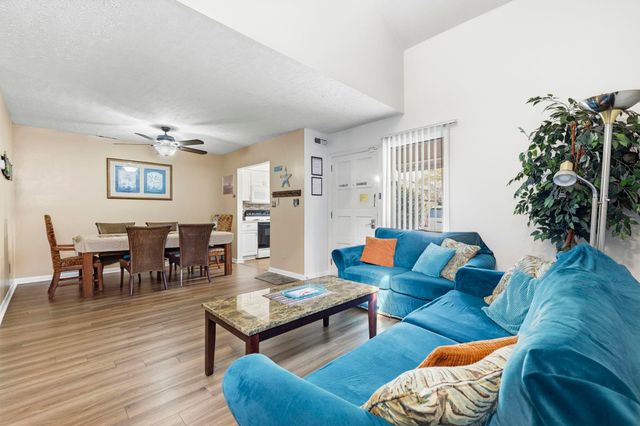 305 21st Ave S Apt 116, Myrtle Beach, SC 29577