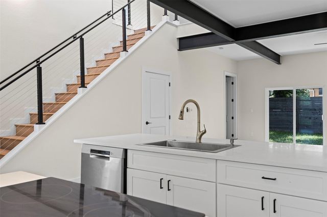 3613 Munson ST, Austin, TX 78721