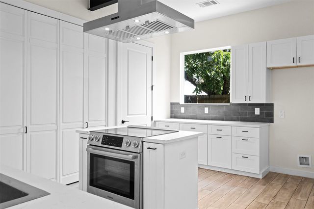 3613 Munson ST, Austin, TX 78721