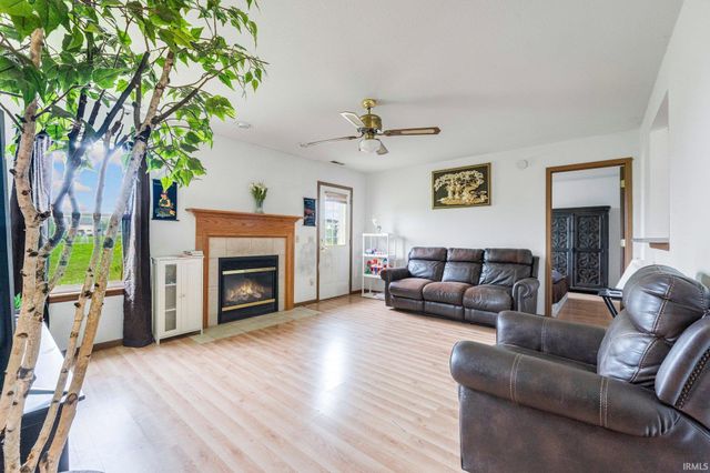 4736 Anglers Lane, Fort Wayne, IN 46808