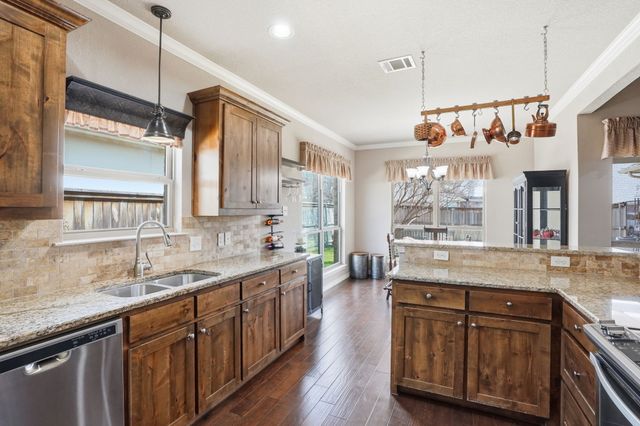 9504 Landing Way, Fort Worth, TX 76179