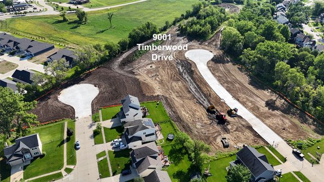 9001 Timberwood Drive, Johnston, IA 50131