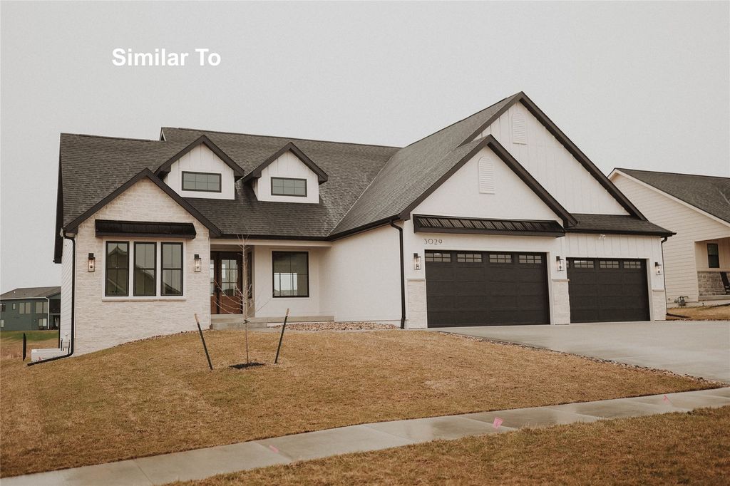 9001 Timberwood Drive, Johnston, IA 50131