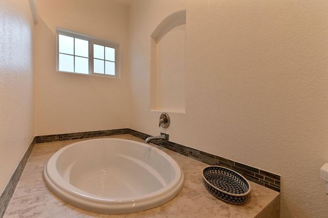 20235 E Clinton Rd, Jackson, CA 95642