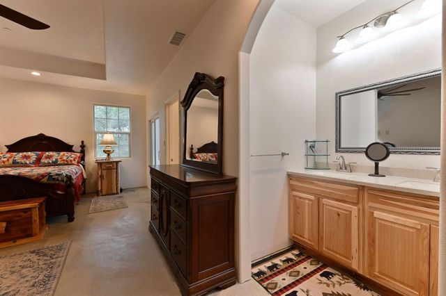 20235 E Clinton Rd, Jackson, CA 95642