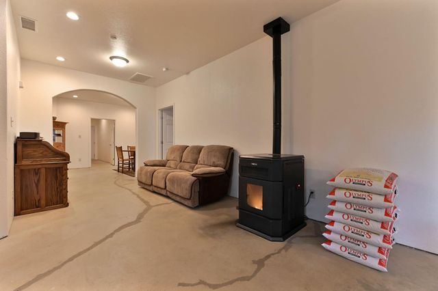 20235 E Clinton Rd, Jackson, CA 95642