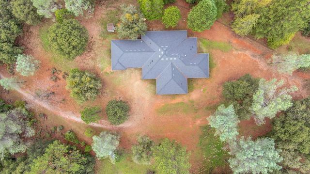 20235 E Clinton Rd, Jackson, CA 95642