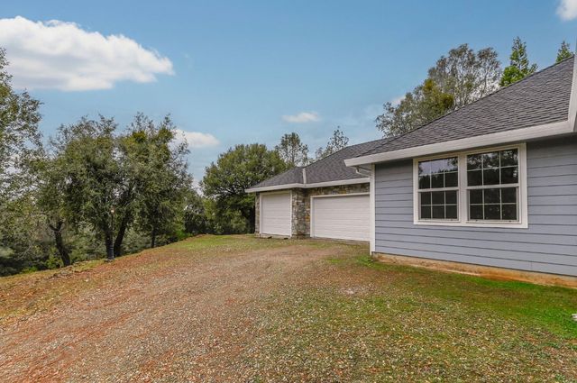 20235 E Clinton Rd, Jackson, CA 95642