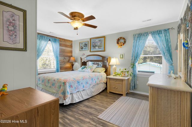 6815 Canal Drive, Emerald Isle, NC 28594