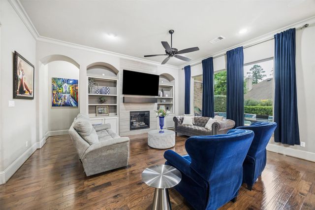 23 Little Falls Place, Tomball, TX 77375
