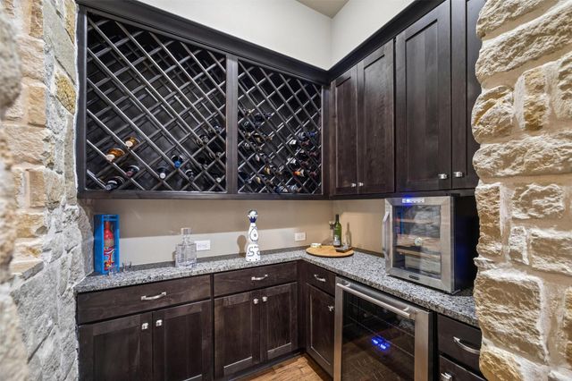 23 Little Falls Place, Tomball, TX 77375