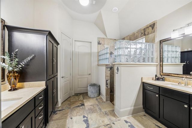 23 Little Falls Place, Tomball, TX 77375