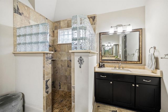 23 Little Falls Place, Tomball, TX 77375