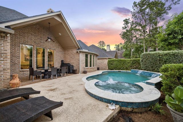 23 Little Falls Place, Tomball, TX 77375