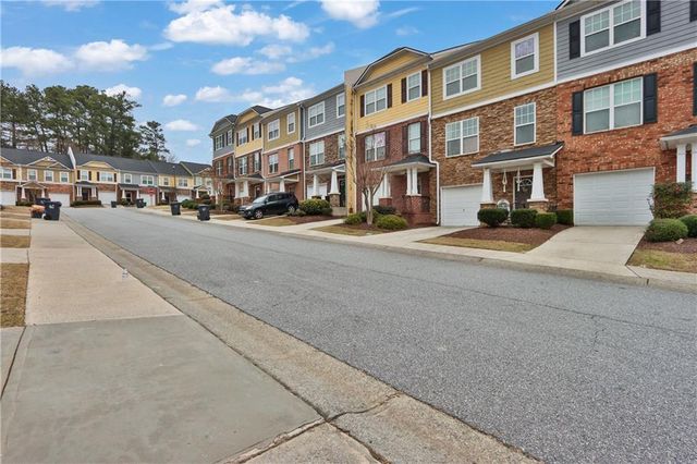 819 Tulip Poplar Way, Lawrenceville, GA 30044