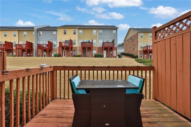 819 Tulip Poplar Way, Lawrenceville, GA 30044