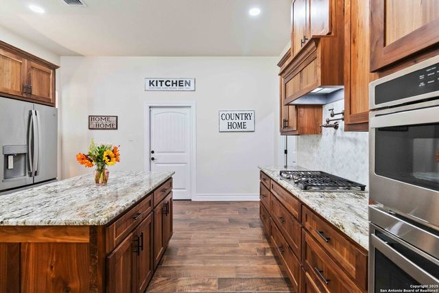 230 Cibolo Way, La Vernia, TX 78121