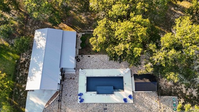 230 Cibolo Way, La Vernia, TX 78121
