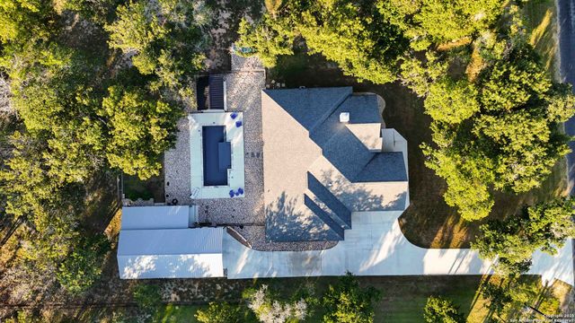 230 Cibolo Way, La Vernia, TX 78121