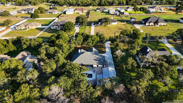 230 Cibolo Way, La Vernia, TX 78121